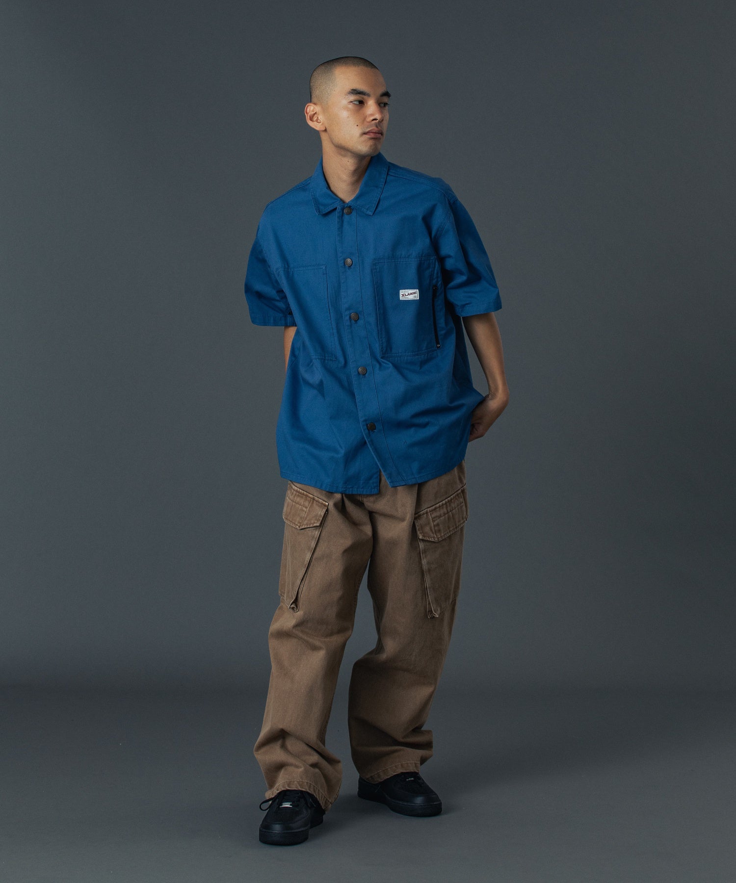 เสื้อเชิ้ต XLARGE รุ่น SIDE ZIP S/S WORK SHIRT