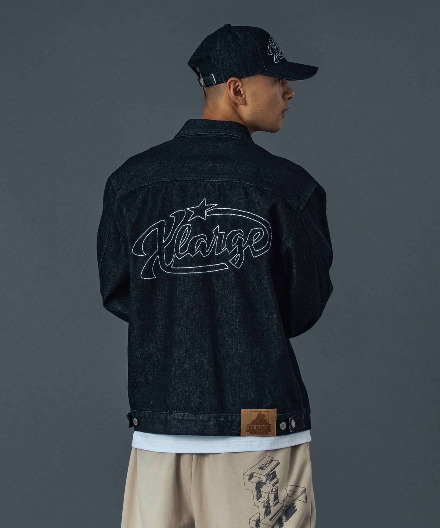 เสื้อแจ็คเก็ตผ้าเดนิม XLARGE รุ่น STAR LOGO DENIM JACKET