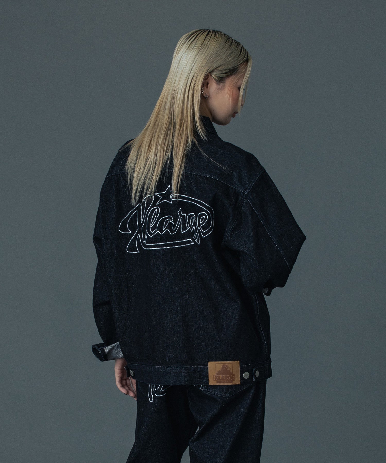 เสื้อแจ็คเก็ตผ้าเดนิม XLARGE รุ่น STAR LOGO DENIM JACKET