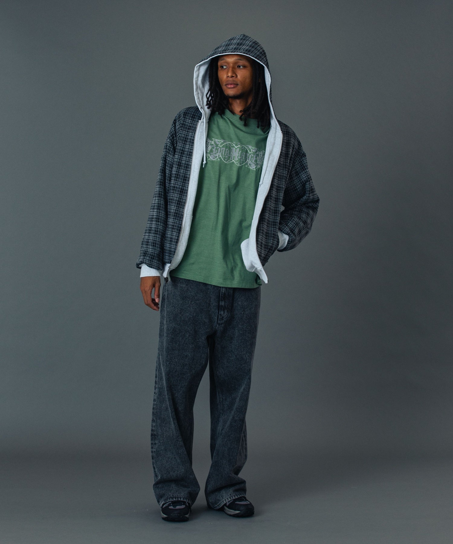 กางเกงยีนส์ผ้าเดนิม XLARGE รุ่น EMBOSSED DENIM PANTS