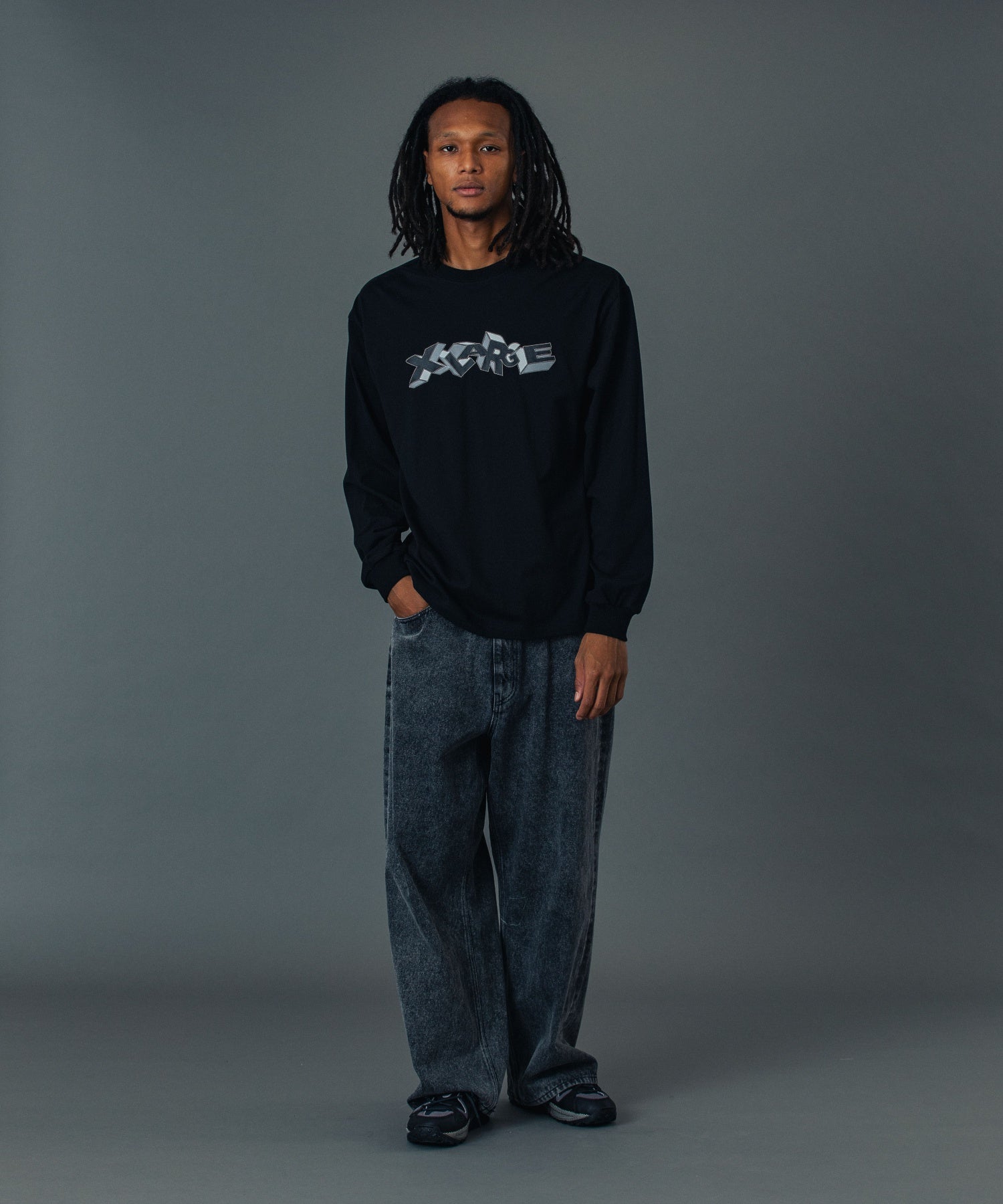 กางเกงยีนส์ผ้าเดนิม XLARGE รุ่น EMBOSSED DENIM PANTS