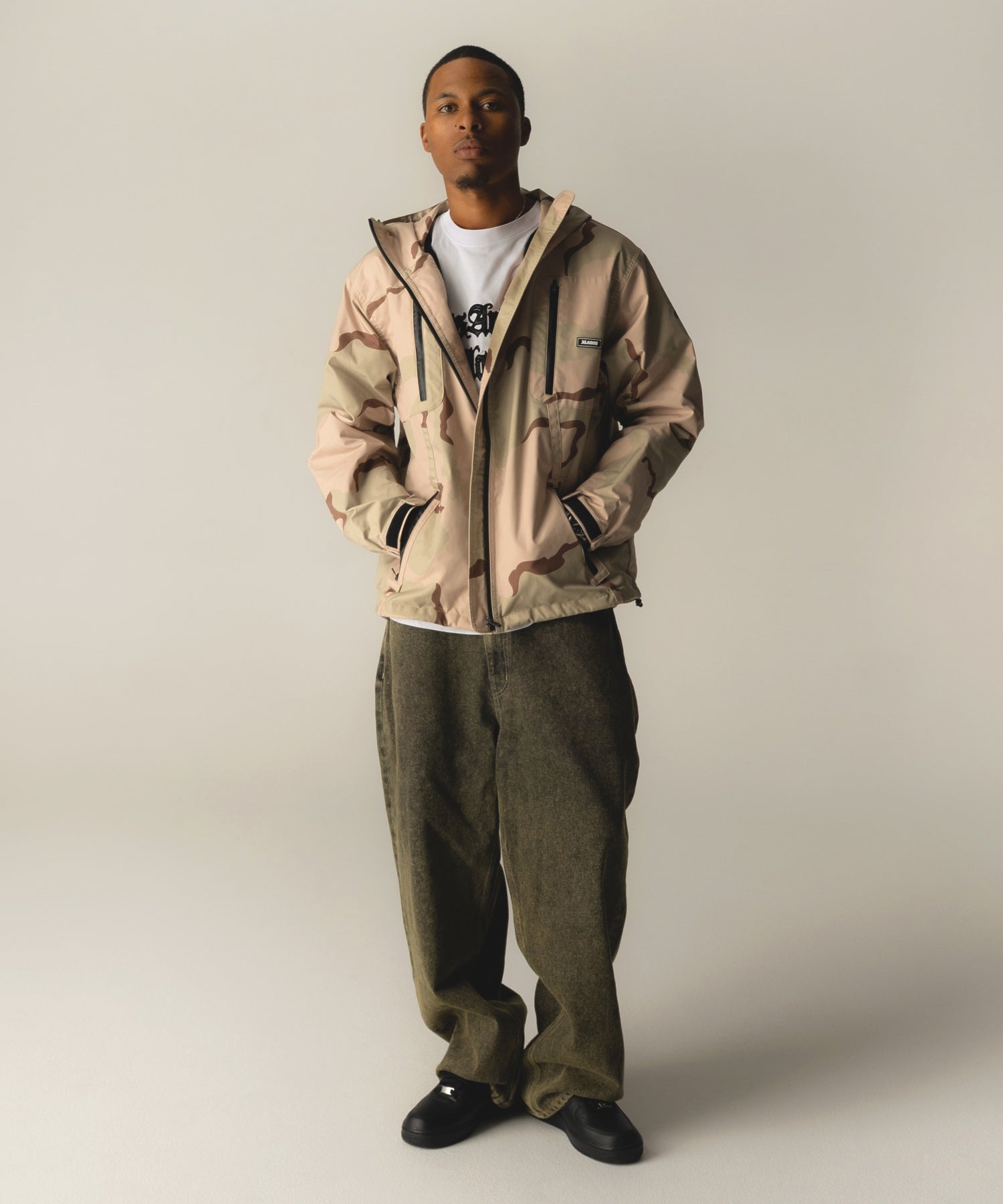 กางเกงยีนส์ผ้าเดนิม XLARGE รุ่น EMBOSSED DENIM PANTS