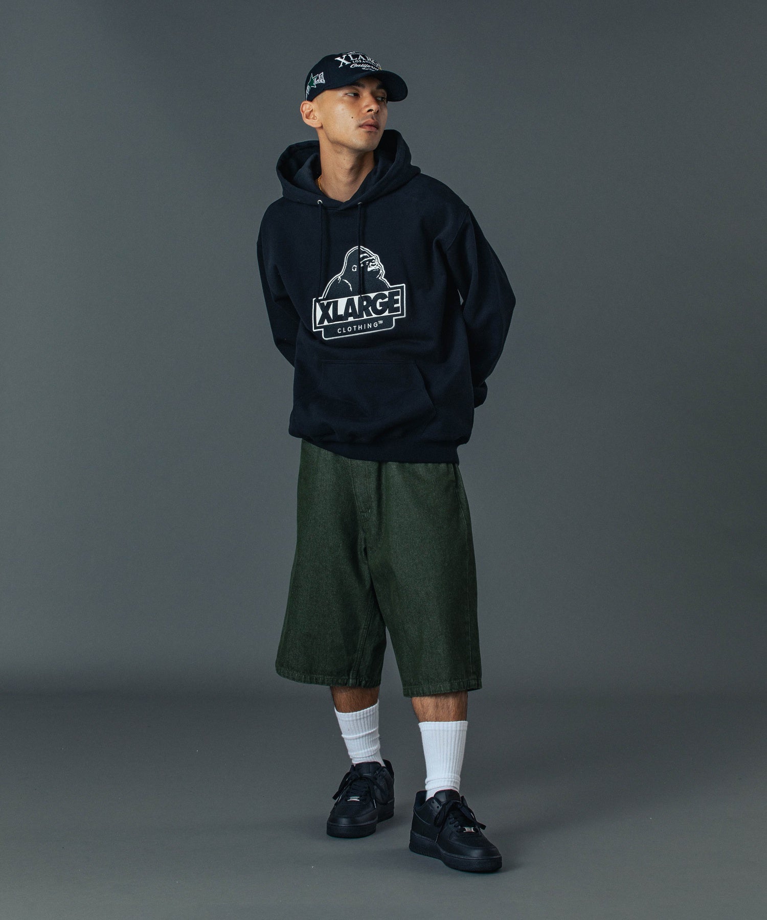 กางเกงยีนส์ขาสั้น XLARGE รุ่น STITCHED LOGO DENIM SHORTS