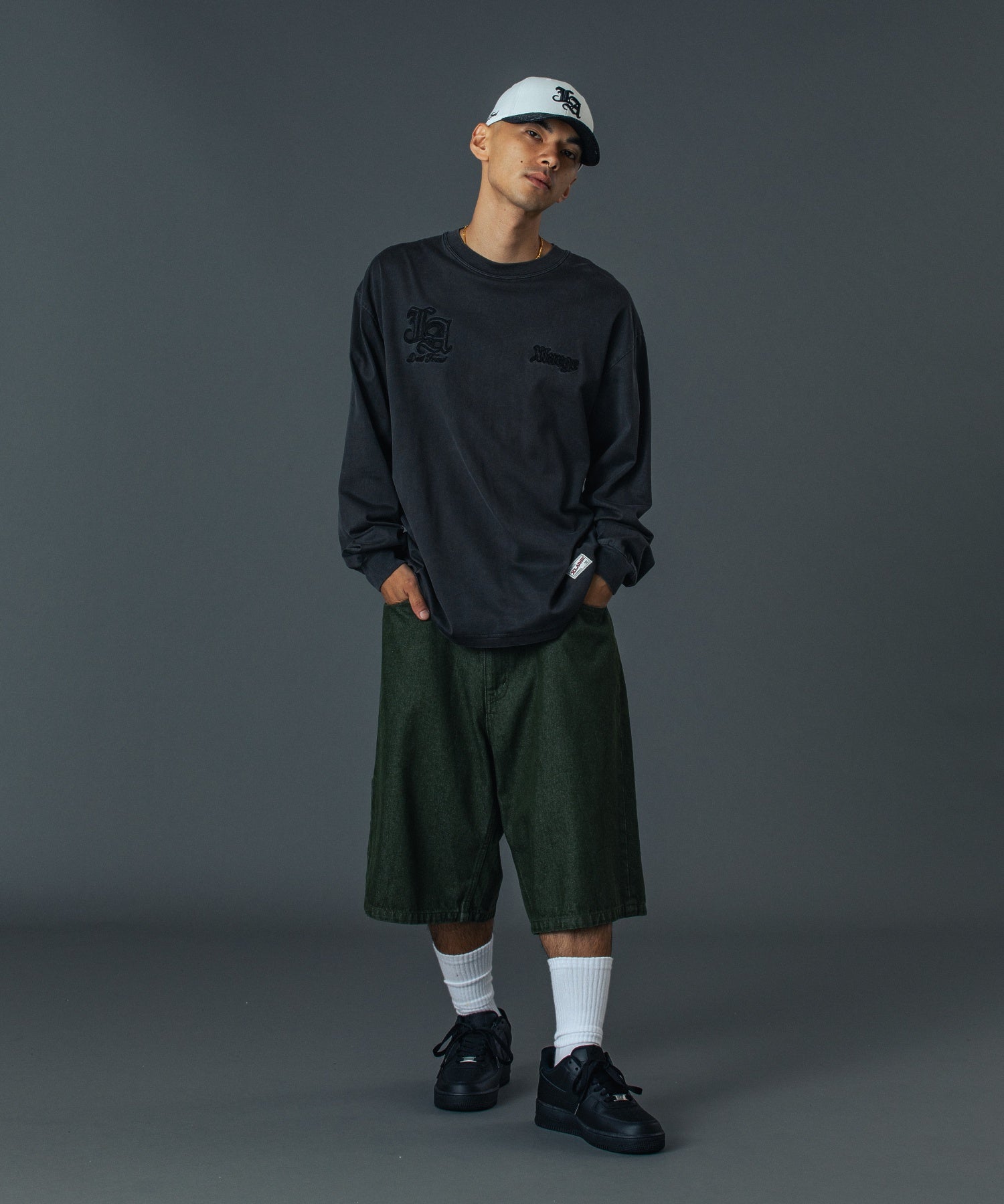 กางเกงยีนส์ขาสั้น XLARGE รุ่น STITCHED LOGO DENIM SHORTS