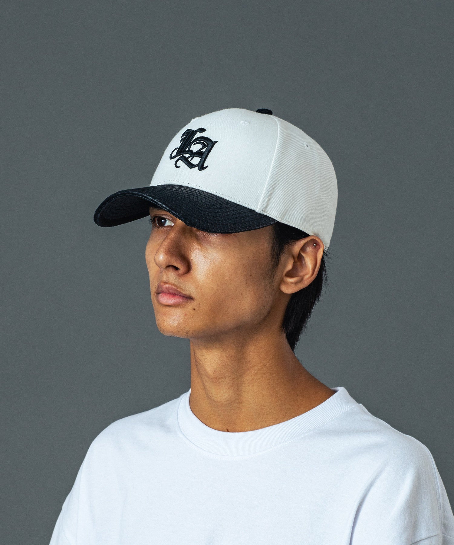 หมวก XLARGE รุ่น CROC OLD ENGLISH CAP
