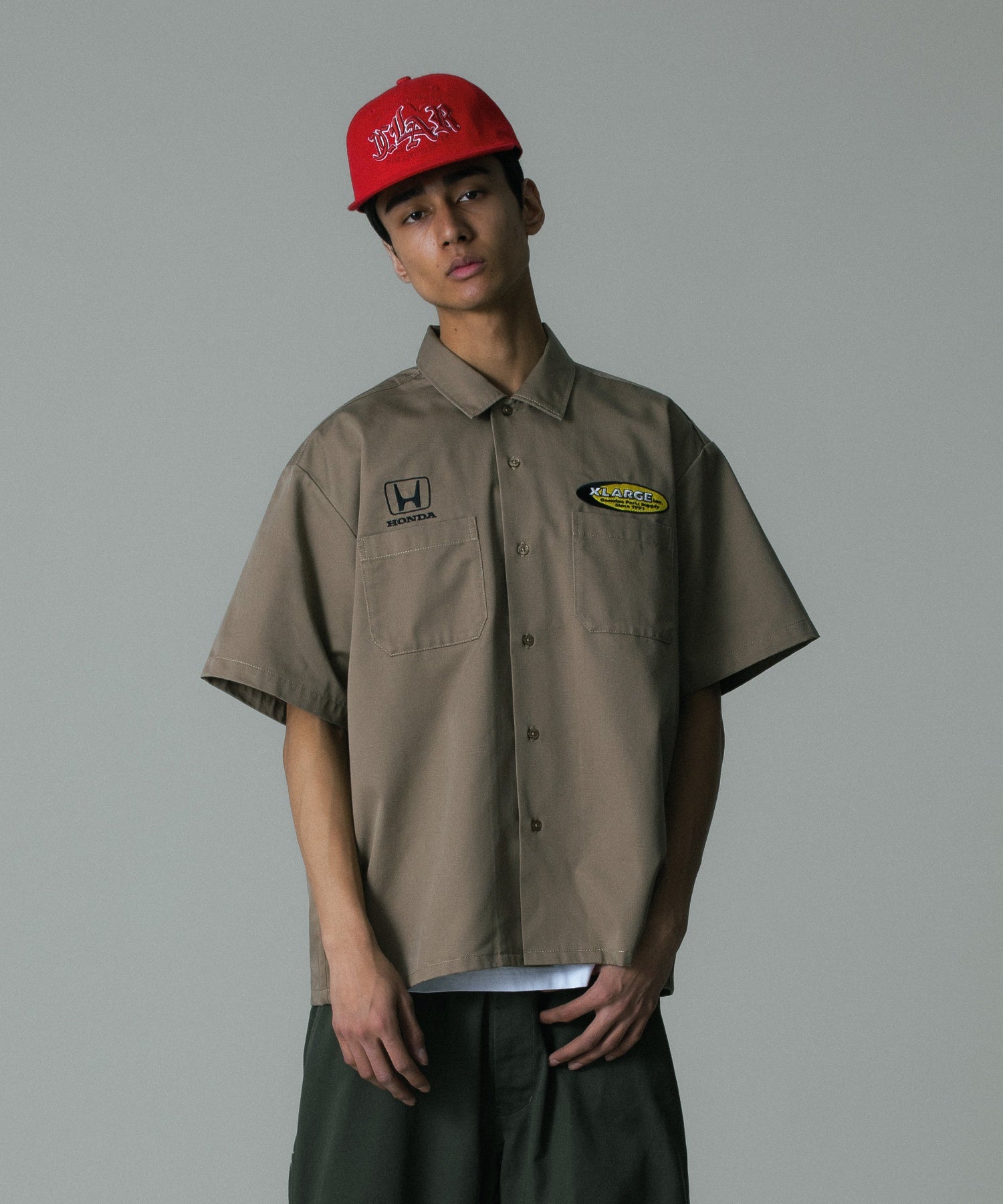 เสื้อเชิ้ตแขนสั้น XLARGE x Honda SHOWOFF S/S WORK SHIRT
