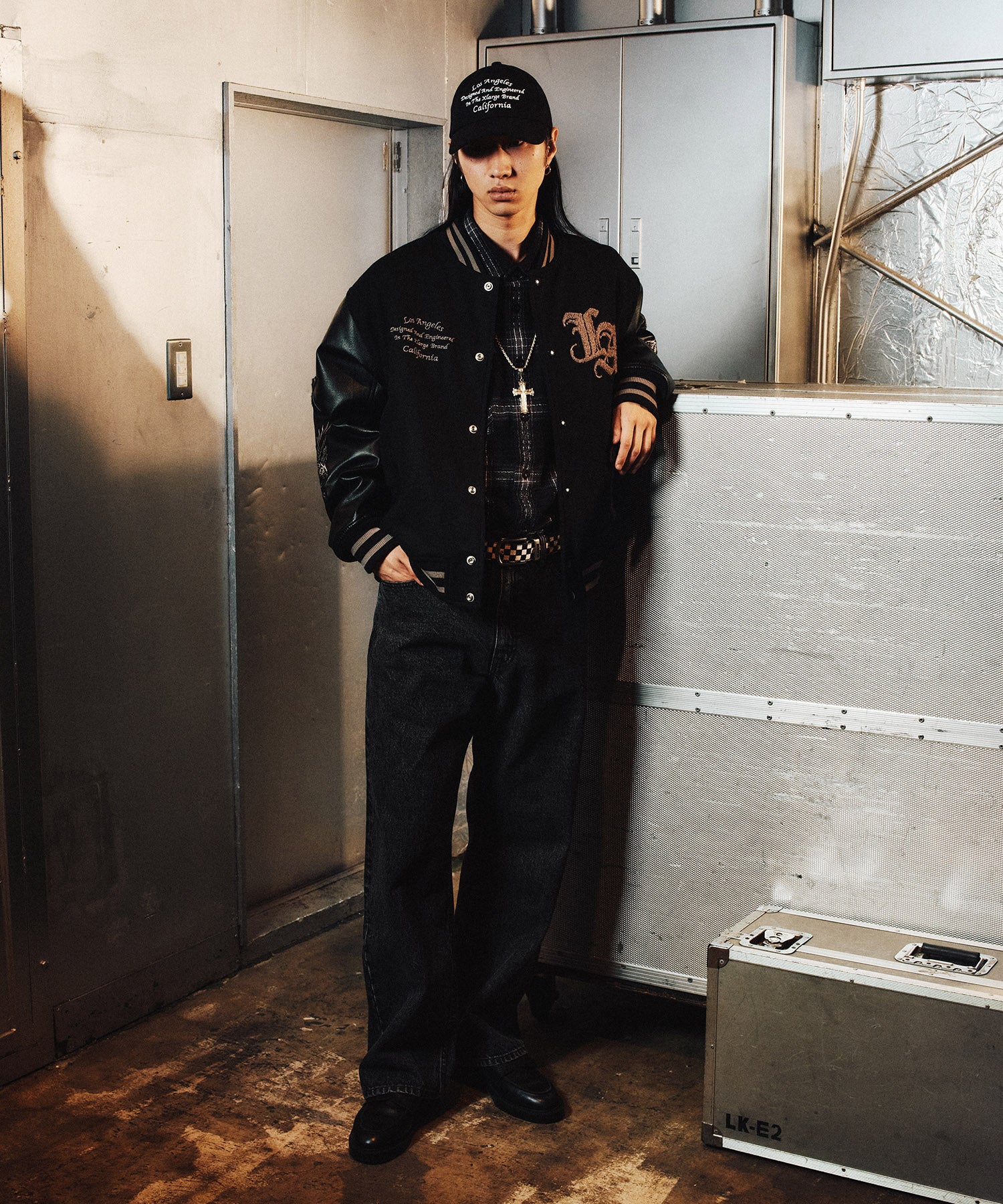 กางเกงยีนส์ผ้าเดนิม XLARGE รุ่น OVERDYED DENIM PANTS