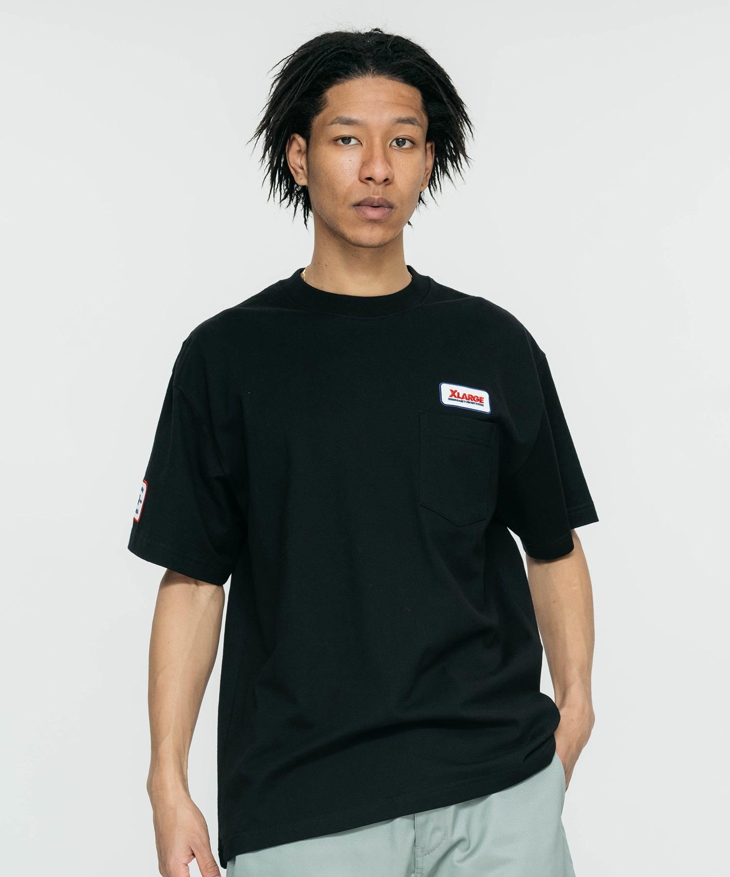 เสื้อยืดแขนสั้น XLARGE รุ่น Logo Patched S/S Pocket Tee