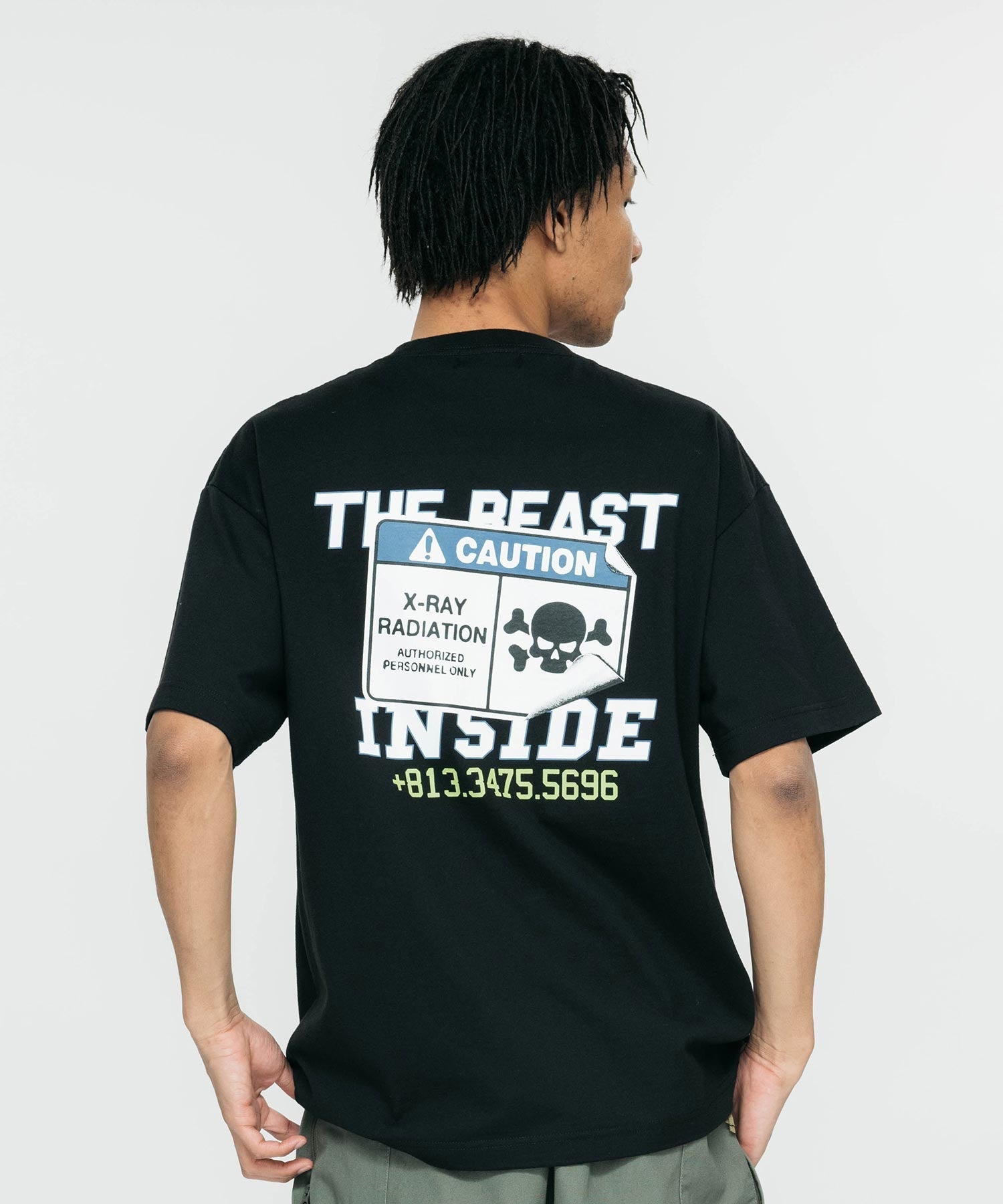 เสื้อยืดแขนสั้น XLARGE รุ่น The Beast Inside S/S Tee