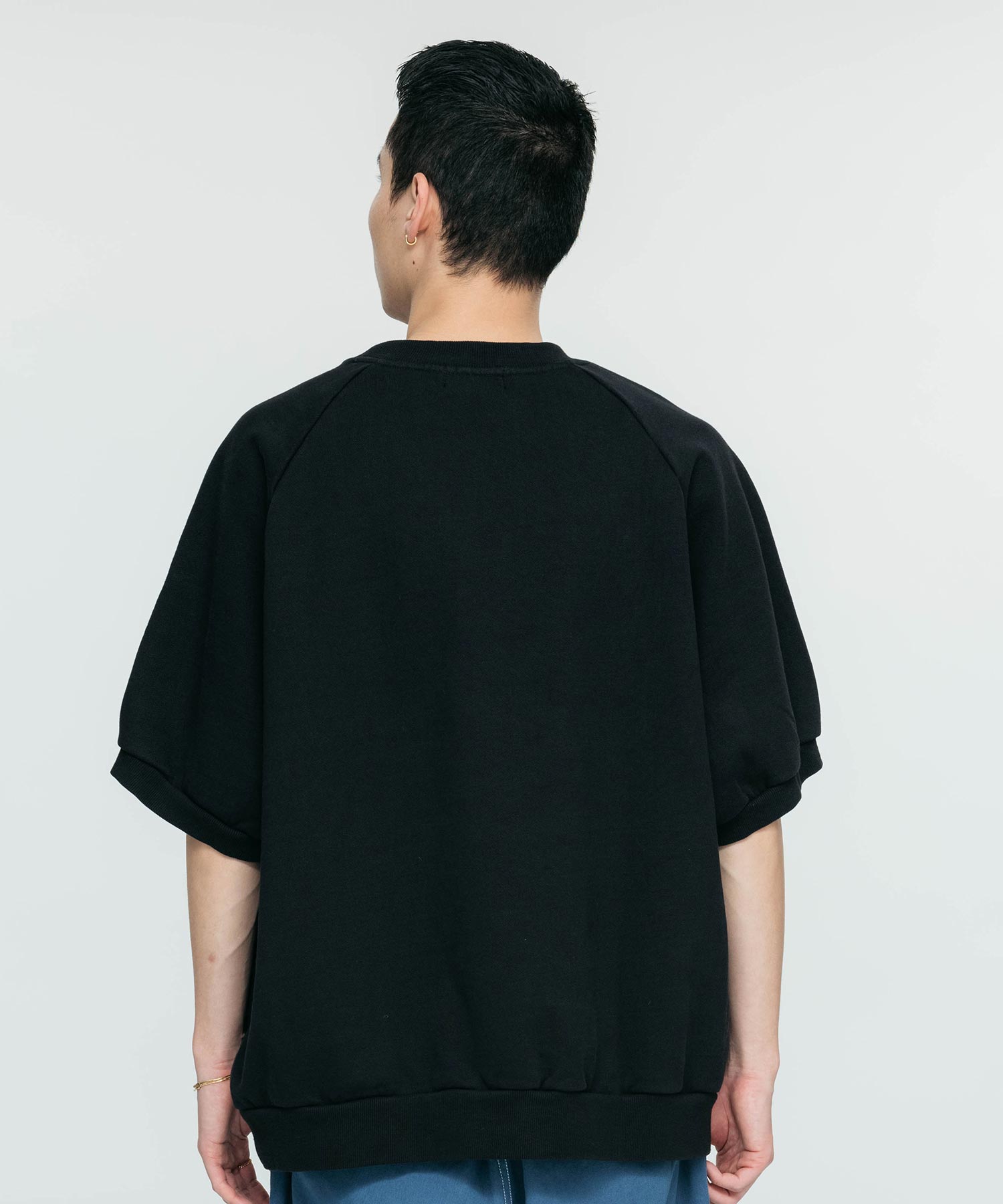 เสื้อสเวตเตอร์ XLARGE รุ่น Hockey Logo S/S Crewneck Sweat