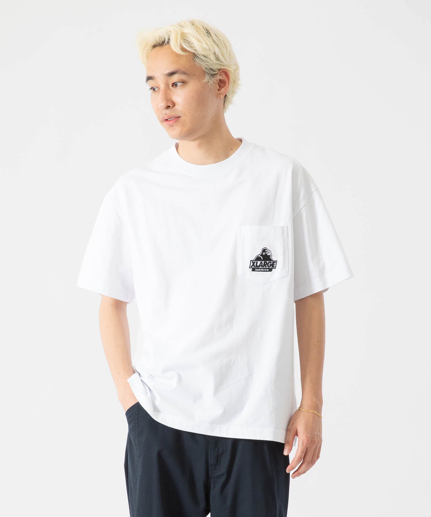 เสื้อยืดแขนสั้น XLARGE รุ่น SLANTED OG S/S POCKET TEE