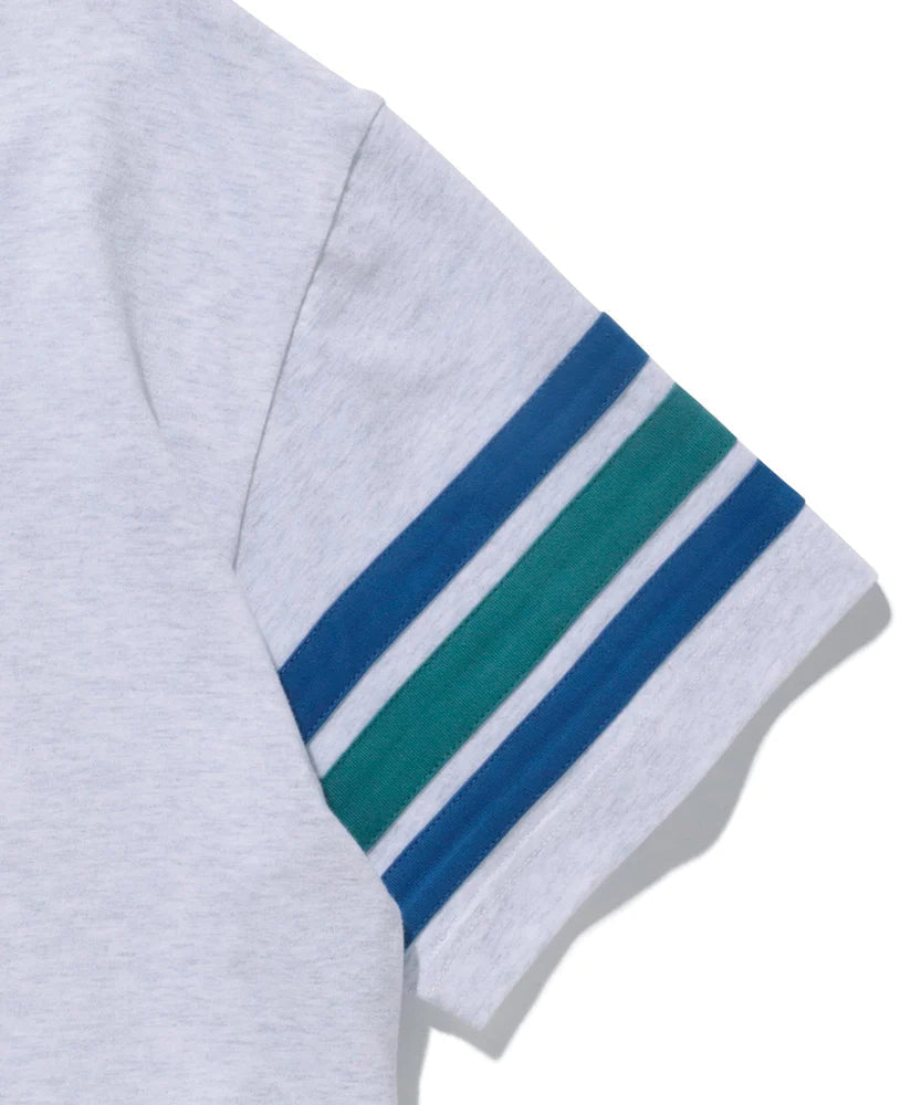 เสื้อยืดแขนสั้น XLARGE รุ่น XL Football S/S Tee