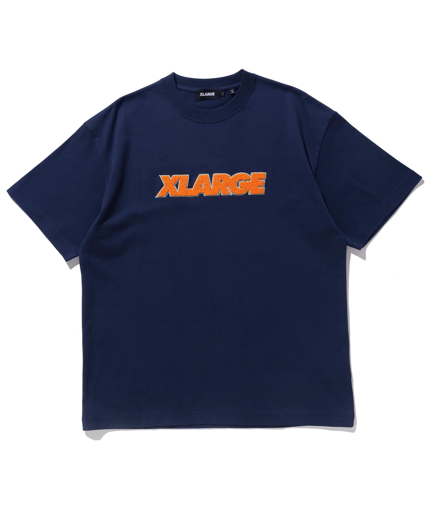 เสื้อยืดแขนสั้น XLARGE รุ่น Chenille Standard Logo S/S Tee