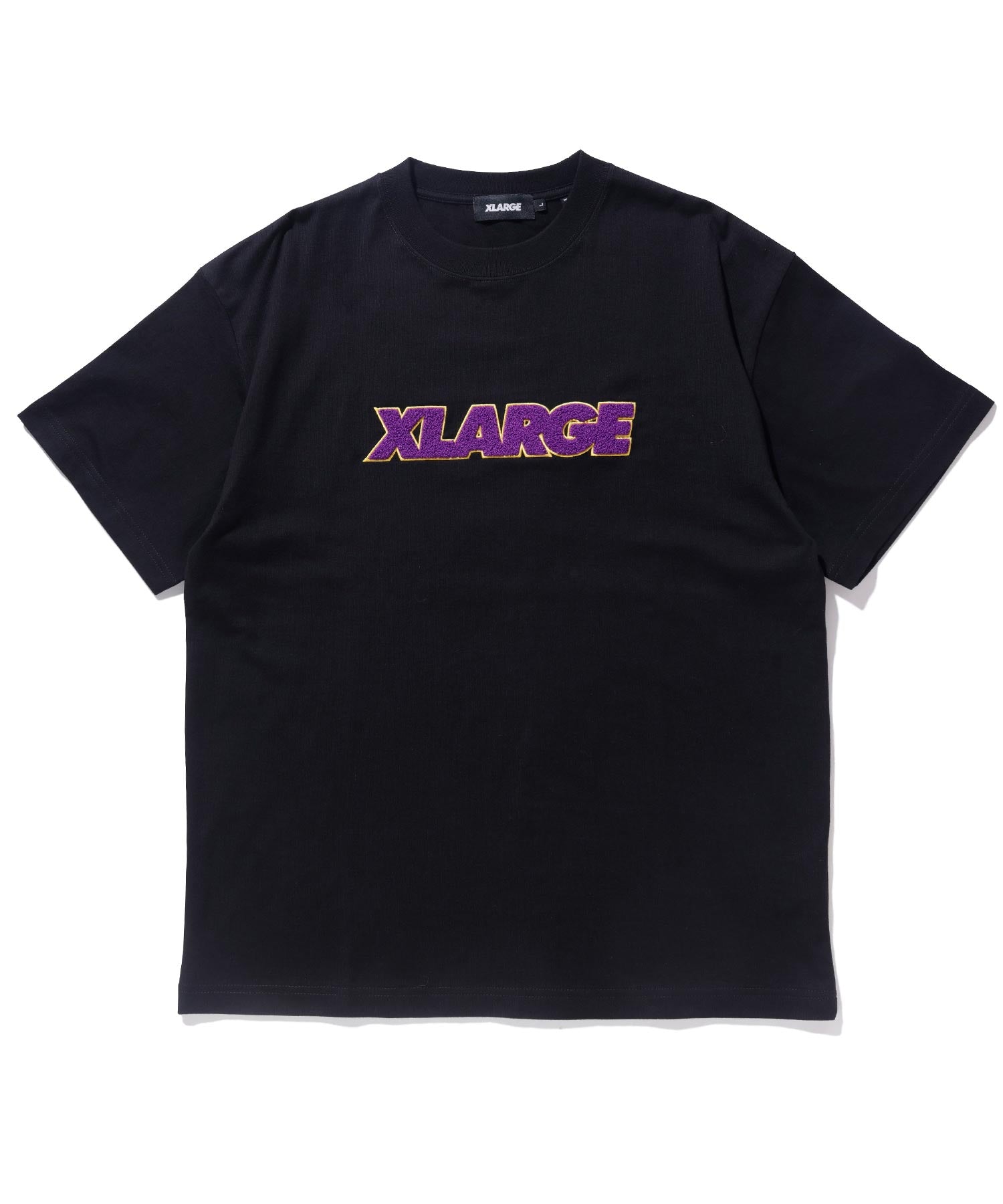 เสื้อยืดแขนสั้น XLARGE รุ่น Chenille Standard Logo S/S Tee